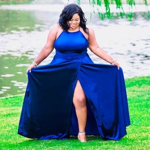 Extremely beautiful WINDSOR CURVE Size 18 Navy Blue Evening dress!!